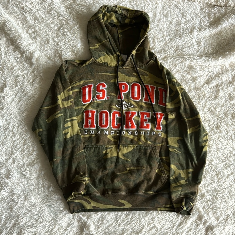 US Pond Hockey Hoodie